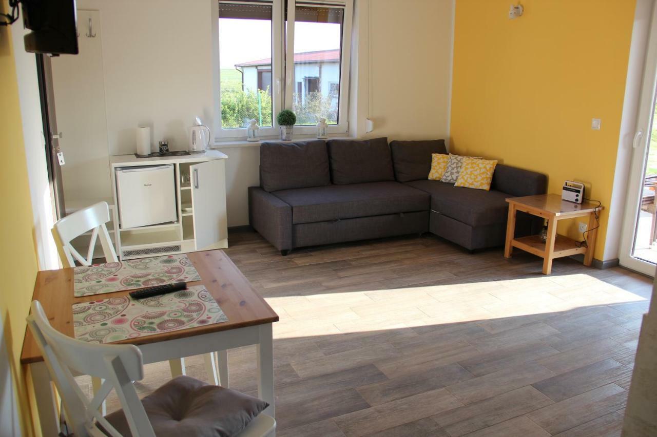 Ramotowka Apartment Milki Bagian luar foto