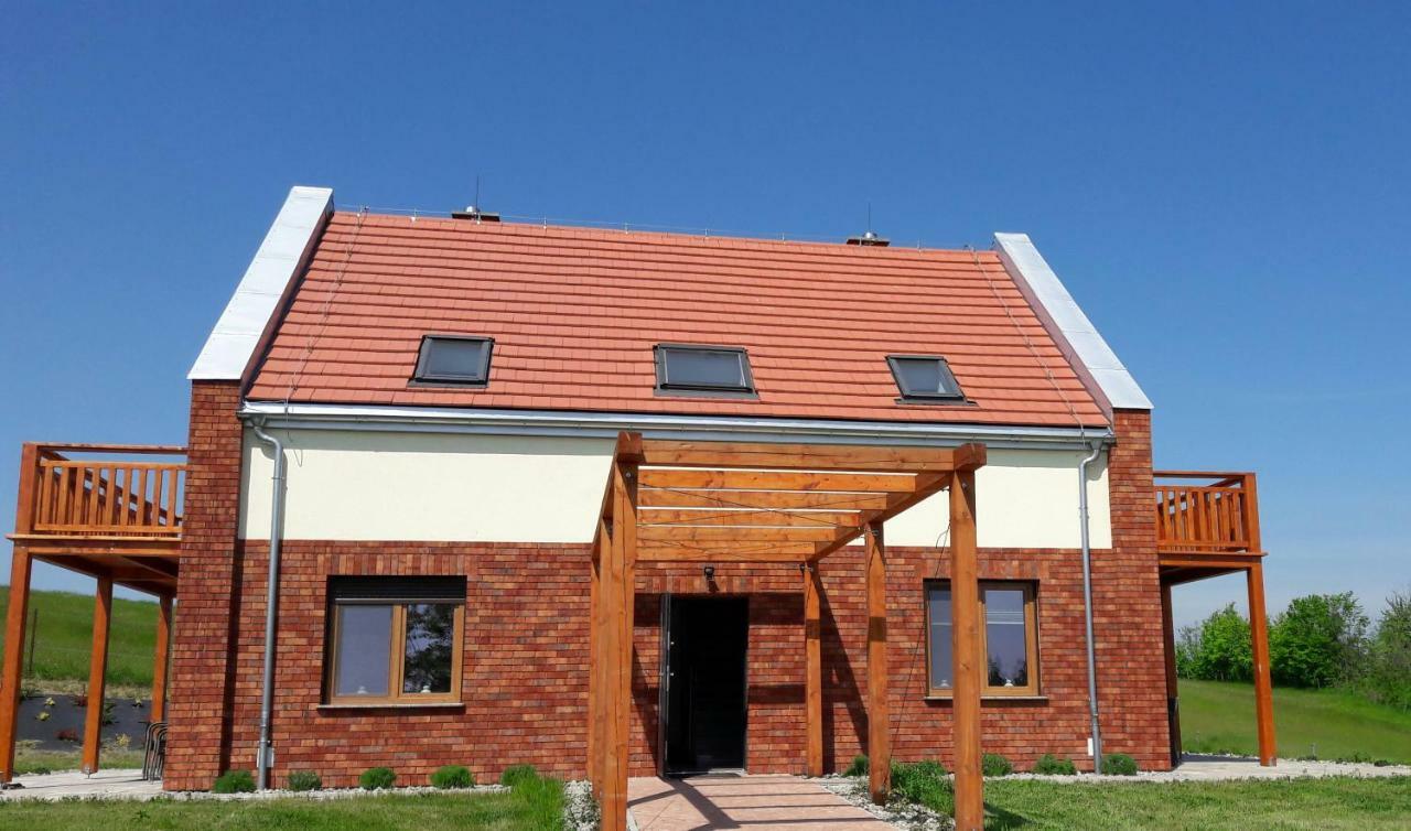 Ramotowka Apartment Milki Bagian luar foto